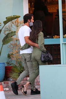 Eiza González feet photo thumbnail