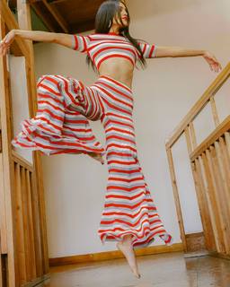 Eiza González feet photo thumbnail