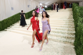 Eiza González feet photo thumbnail