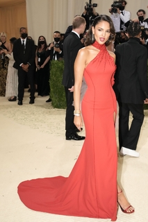 Eiza González feet photo thumbnail