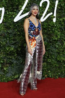 Eiza González feet photo thumbnail