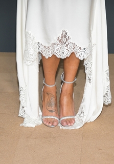 Eiza González feet photo thumbnail