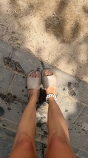 Ekaterina Adushkina feet photo 5