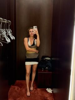 Ekaterina Adushkina feet photo 7