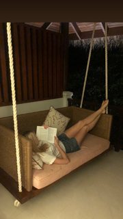 Ekaterina Kuznetsova feet photo thumbnail