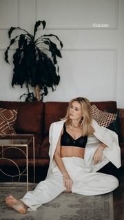 Ekaterina Kuznetsova feet photo thumbnail