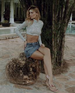 Ekaterina Kuznetsova feet photo thumbnail