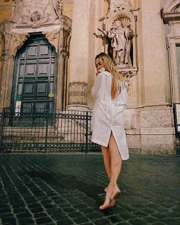 Ekaterina Varnava feet photo 3