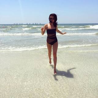 Ekaterina Volkova feet photo thumbnail