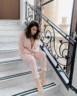 Ekaterina Volkova feet photo thumbnail