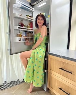 Ekaterina Volkova feet photo thumbnail