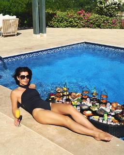 Ekaterina Volkova feet photo thumbnail