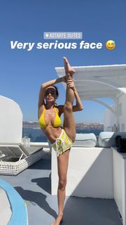 Ekaterina Zueva feet photo 3