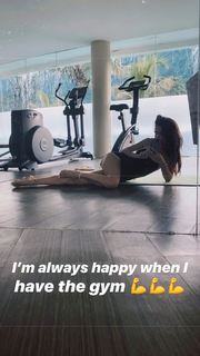 Ekaterina Zueva feet photo 3