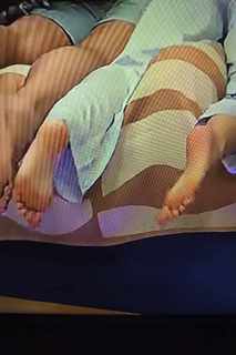 Ekin-Su Cülcüloglu feet photo 10