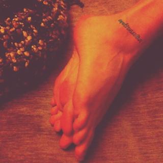 Ekin Türkmen feet photo 10