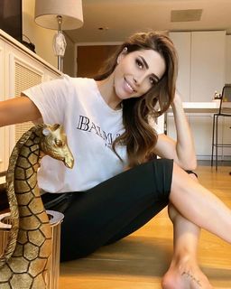 Ela Rumeysa Cebeci feet photo 7