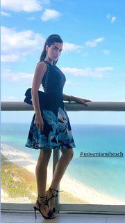Ela Rumeysa Cebeci feet photo 4