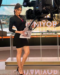 Ela Rumeysa Cebeci feet photo 7