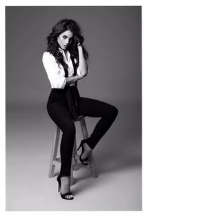 Ela Velden feet photo thumbnail