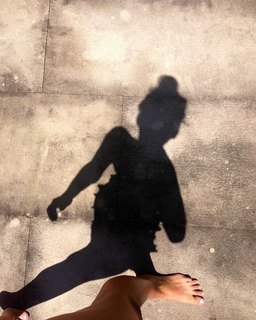 Ela Velden feet photo thumbnail