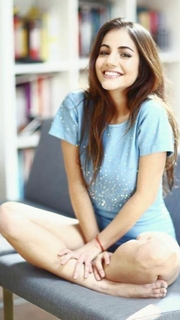 Ela Velden feet photo thumbnail