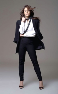 Ela Velden feet photo thumbnail