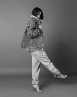 Ela Velden feet photo thumbnail