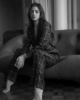 Ela Velden feet photo thumbnail