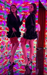 Ela Velden feet photo thumbnail