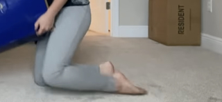 Elaina Keyes feet photo thumbnail