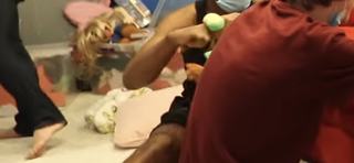 Elaina Keyes feet photo thumbnail