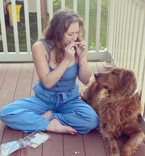 Elaina Keyes feet photo thumbnail