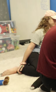 Elaina Keyes feet photo thumbnail