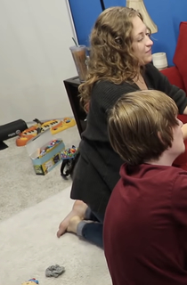 Elaina Keyes feet photo thumbnail