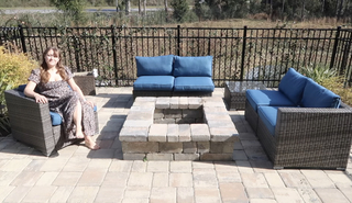 Elaina Keyes feet photo thumbnail