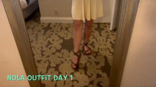 Elaina Keyes feet photo thumbnail