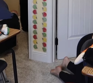 Elaina Keyes feet photo thumbnail