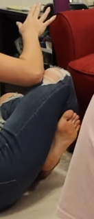 Elaina Keyes feet photo thumbnail