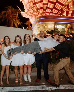 Elaina Keyes feet photo thumbnail