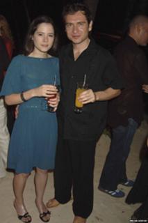 Elaine Cassidy feet photo 1