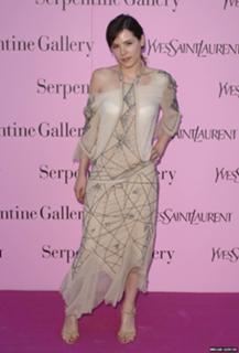 Elaine Cassidy feet photo 8