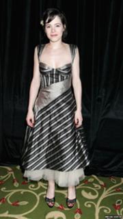 Elaine Cassidy feet photo 4