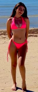 Elaine Haro feet photo thumbnail