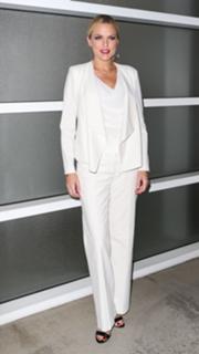 Elaine Hendrix feet photo 20