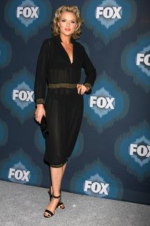 Elaine Hendrix feet photo 2