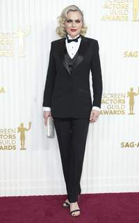 Elaine Hendrix feet photo 1