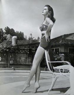 Elaine Stewart feet photo 17