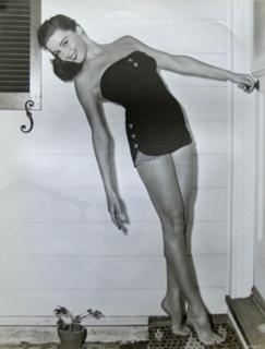 Elaine Stewart feet photo 15
