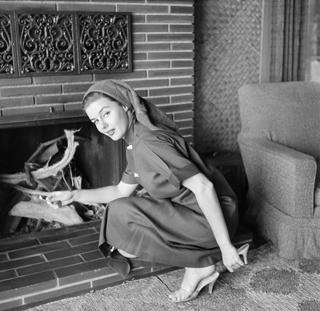 Elaine Stewart feet photo 11